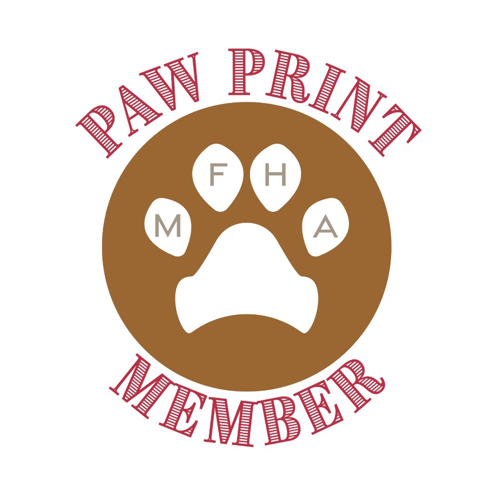 paw print member logo